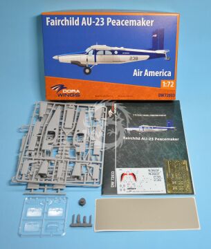 Fairchild AU-23 Peacemaker Air America Dora Wings DW72033 skala 1/72