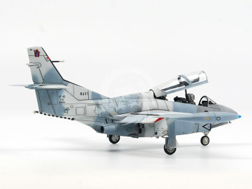 Model plastikowy T-2C Buckeye 'TOP GUN', Wolfpack WP10013, skala 1/72