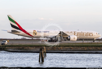 Boeing 777-300 EMIRATES Real Madrid Pas-Decals 1/144