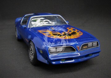 1977 Pontiac Firebird T/A - MPC 916 skala 1/25