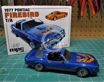 1977 Pontiac Firebird T/A - MPC 916 skala 1/25