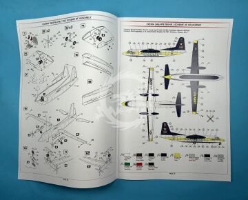 Fokker C-31A (Golden Knights) - A&A Models AAM 44106 skala 1:144