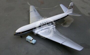 Zestaw De Havilland Comet + pojazdy Hawk HL512 skala 1/144