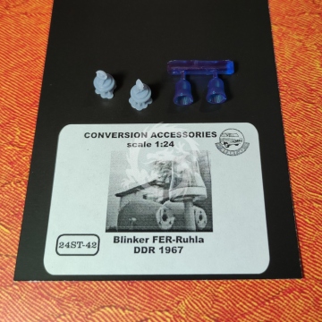 Blinker  FER-Ruhla DDR 1967  2pcs - Start 43 - ST42 skala 1/24