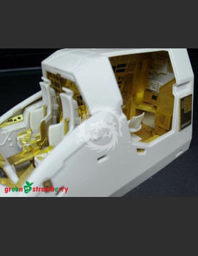 04217-1_32 Colonial Raptor – Interior 1/32 Green Strawberry