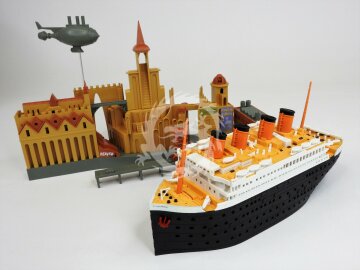 Model plastikowy TITANIC PORT SCENE & AIRSHIP, SUYATA SL002, bez skali