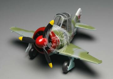 Model plastikowy WWII Soviet Air Forces Lavochkin La-7 Fighter Tiger Model TM-107 skala 1/Egg