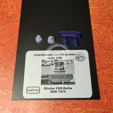 Blinker  FER-Ruhla DDR 1975  2pcs - Start 43 St-43 skala 1/24