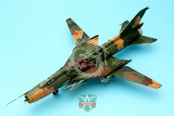 Model plastikowy Su-17 early ModelSvit 72018 skala 1/72