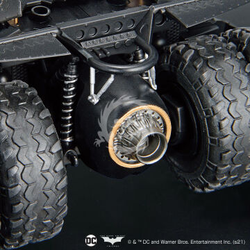 BATMOBILE Bandai 62184  (BATMAN BEGINS Ver.) Skala 1/35