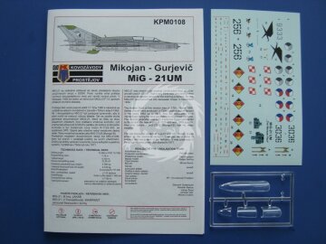 Mikojan-Gurjevič MiG-21UM 