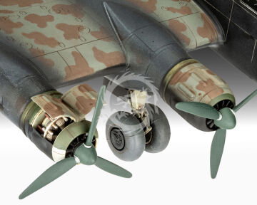 Junkers Ju290A-5/7 “Seeadler” - Revell 03754 skala 1/72