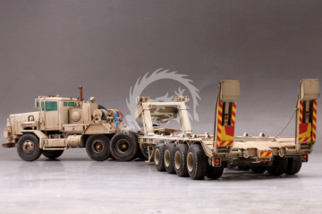 M911 C-HET w/m747 Heavy Equipment Semi- Trailer - Hobby Boss 85519 skala 1/35 