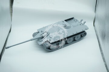  German WWII E-60 Heavy jadge panther late type with 105mm gun - Modelcollect UA35039 skala 1/35