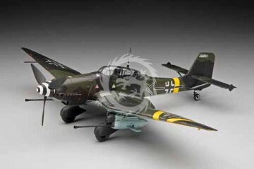 Junkers Ju 87G Stuka `Kanonenvogel` Hasegawa 08075 skala 1/32