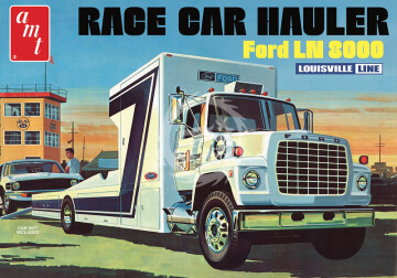 Ciężarówka Ford LN 8000 Race Car Hauler - AMT1316 skala 1/25