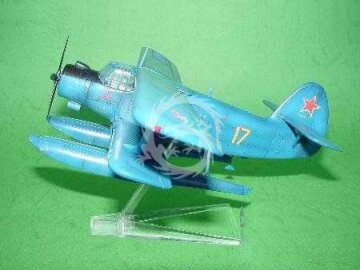 Antonov An-2V Colt on Float Trumpeter 01606 skala 1/72