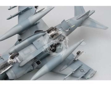 AV-8B Harrier II Trumpeter 02229 skala 1/32