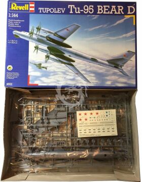 Model plastikowy Tupolev TU-95 Bear D Revell 4602 skala 1/144