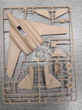 Messerschmit Me 262 HGIII Amusing Hobby 48A003 skala 1:48