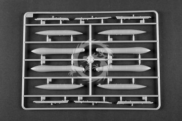 PAF J-10CE Multi-Role Fighter & IAF Rafale 2 in 1 - Trumpeter 01690 skala 1/72