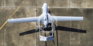 Bayraktar TB2 UCAV- drone Tanmodel ASD2411 skala 1/24