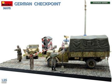 German Checkpoint. 3t Cargo Truck 3,6-36S & Kfz.1 Type 170VK w/ Feldgendarmerie - MiniArt 36075 skala 1:35