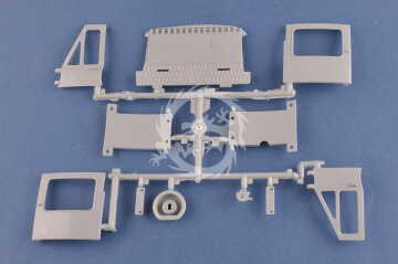 Model plastikowy UH-1 Huey B/C HobbyBoss 81807 skala 1/18