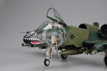 Model plastikowy A-10 Thunderbolt II HobbyBoss 80323 skala 1/48