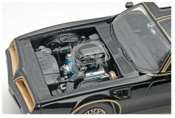 77 Pontiac Firebird Smokey and the Bandit z filmu 