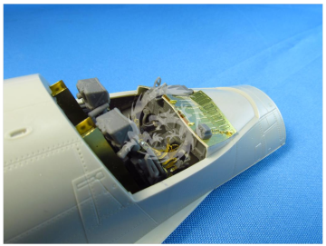 Cockpit set for aircraft model Su-34 Kitty Hawk MDR4836 skala 1/48