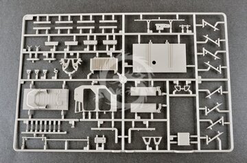 MAZ-7410 Tractor W/CHMZAP-5247G - Trumpeter 01056 skala 1/35