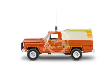 Jeep J-10 pickup with camper - Revell 14568 skala 1/24