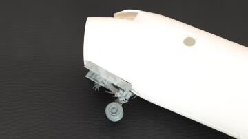 MDR72164 Metallic Details - Komory podwozia głównego i przedniego samolotu P-3C Orion w skali 1/72