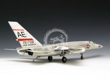 North American RA-5C Vigilante Trumpeter 02809 1/48