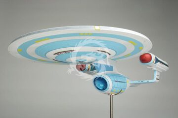 USS Enterprise NCC-1701-C Translucent & Clear Plastic AMT 1332 skala 1/1400