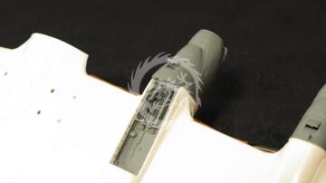 MDR72164 Metallic Details - Komory podwozia głównego i przedniego samolotu P-3C Orion w skali 1/72