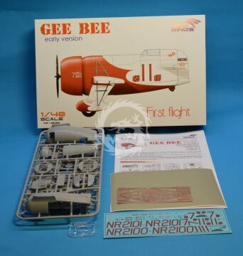 Model plastikowy Gee Bee Super Sportster R-1, Dora Wings DW48026 skala 1/48