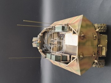 Leichter Schutzenpanzerwagen P-107 U-304(f) - Km Model KM-35002 skala 1/35 