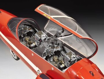  BAe Hawk T.1A Royal Air Force Red Arrows Revell 04284 skala 1/32