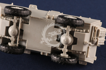  LAV-150 APC 90mm Mecar Gun - Trumpeter 07442 skala 1/72