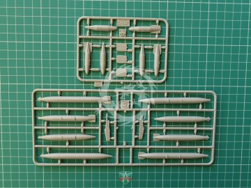 Model plastikowy Su-17M ModelSvit 72011 skala 1/72