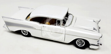 '57 Chevy Bel Air Hardtop -  Atlantis H1371 skala 1/25