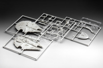 Millennium Falcon SET Revell 63600 skala 1/241