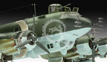 - Focke Wulf Fw 200 C-5/C-8 Condor Revell  03777 skala 1/72