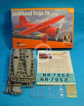 Model plastikowy Lockheed Vega 5b, Dora Wings DW48022 skala 1/48
