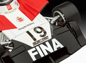 Surtees TS16/03 - Revell 07739 skala 1/32