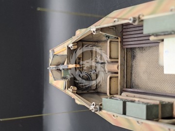 Leichter Schutzenpanzerwagen P-107 U-304(f) - Km Model KM-35002 skala 1/35 