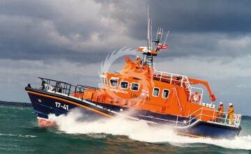 Model plastikowy RNLI Severn Class Lifeboat Airfix A07280 skala 1/72