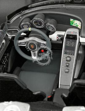 Porsche 918 Spyder - Revell 07026 skala 1/24
